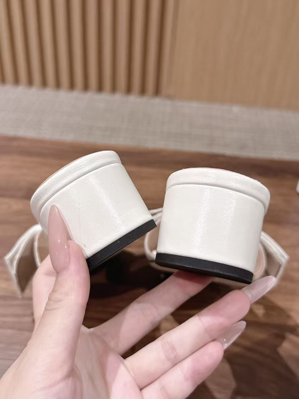 UA Dior J