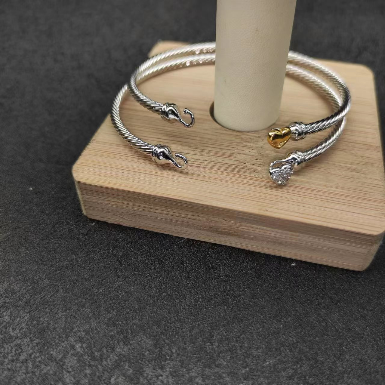 David Yurman 3mm Hook Bracelet(wrist circumference 15-18cm)