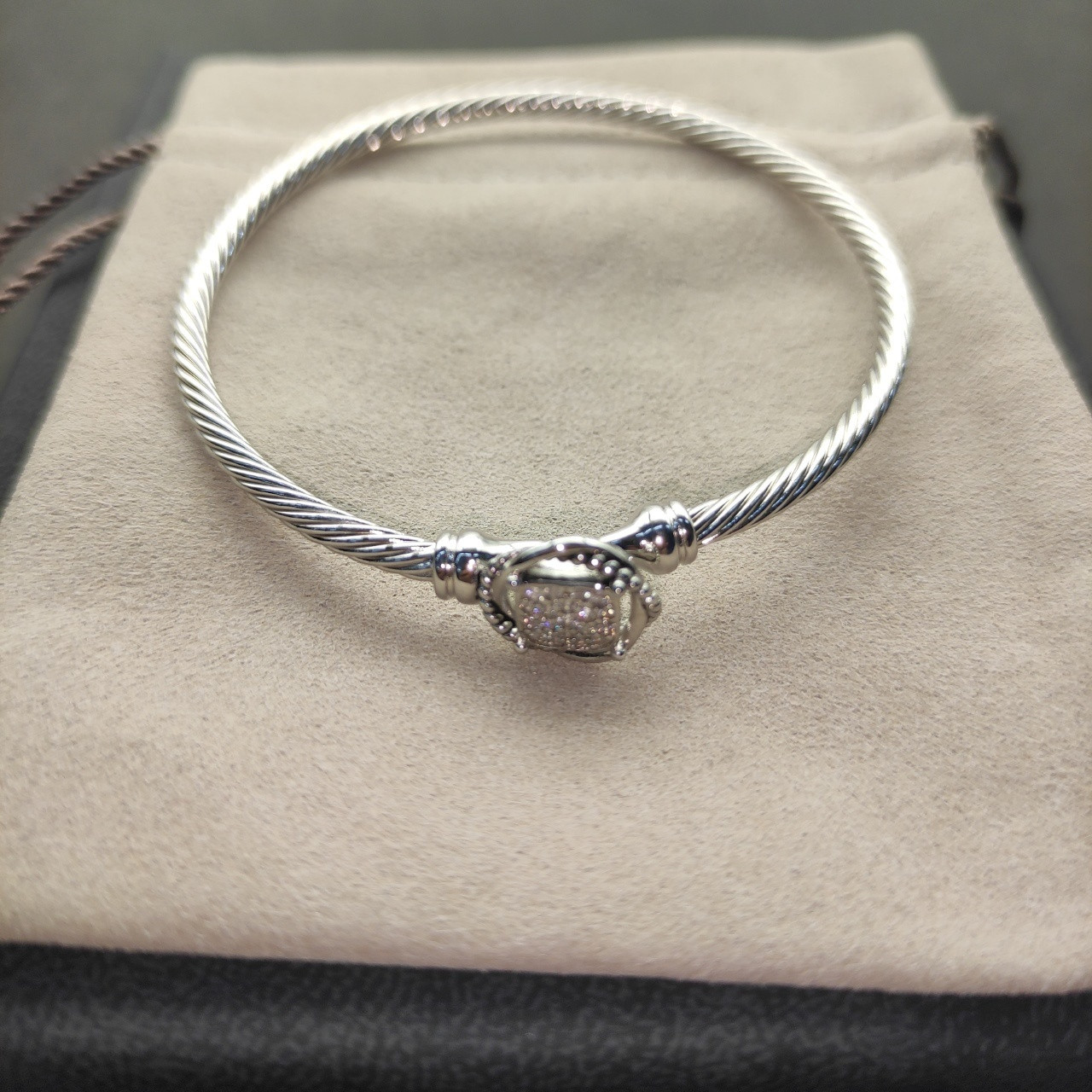 David Yurman 3mm Hook Bracelet(wrist circumference 15-18cm)
