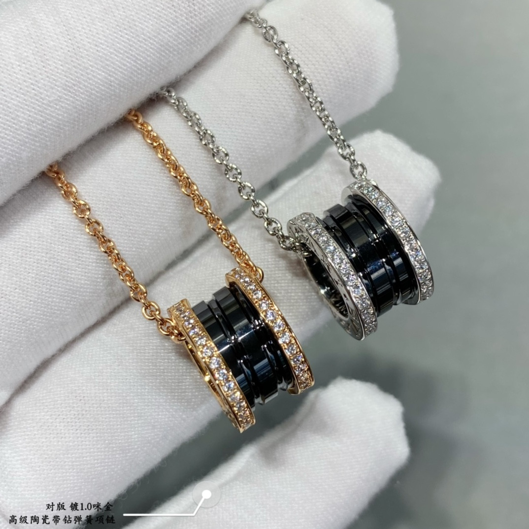 Bv1g*ai Large ceramic spring with drill Necklace