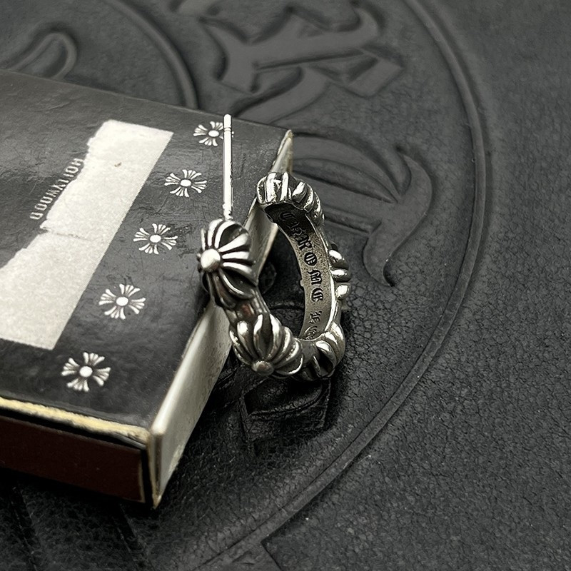 Ch*0me He**ts Earrings