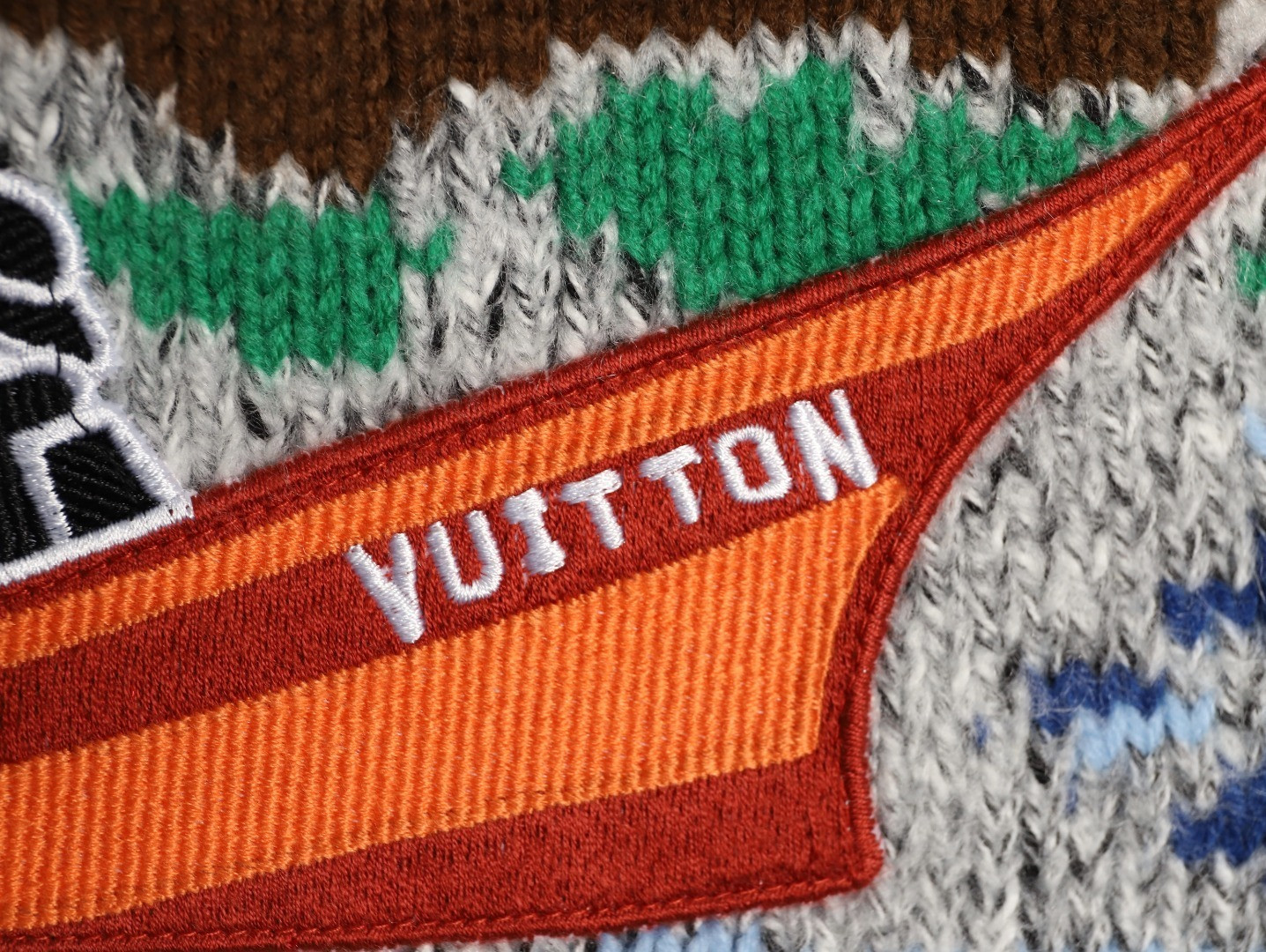 L0vis Vvtt0n Sweaters Coats