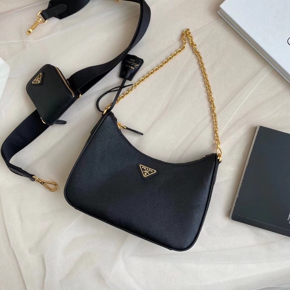 Pra*a HOBO IN LEATHER