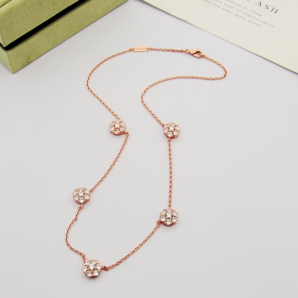 Van Cleef & Arpels Fleurette Necklace