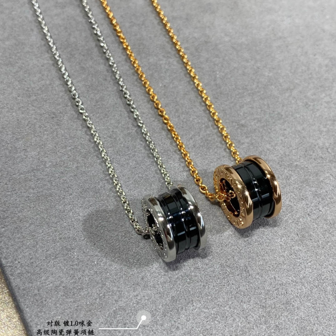 Bv1g*ai Large ceramic spring Necklace