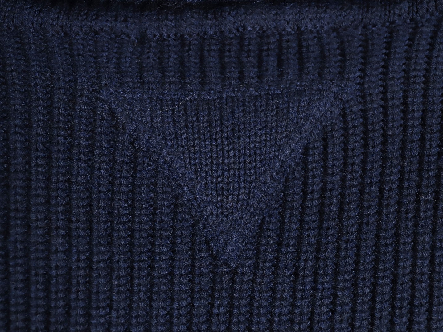 Pra*a Knitting Sweaters