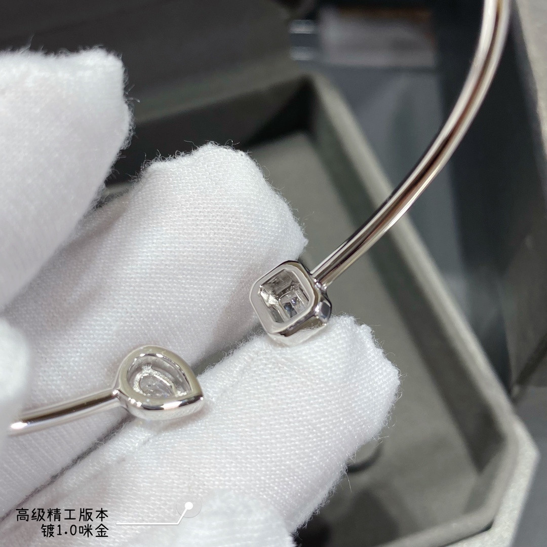 Messika My Twin Toi & Moi Bangle