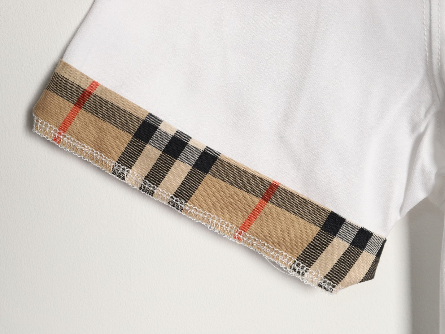 BURBERRY BBR Short-sleeved T-shirt