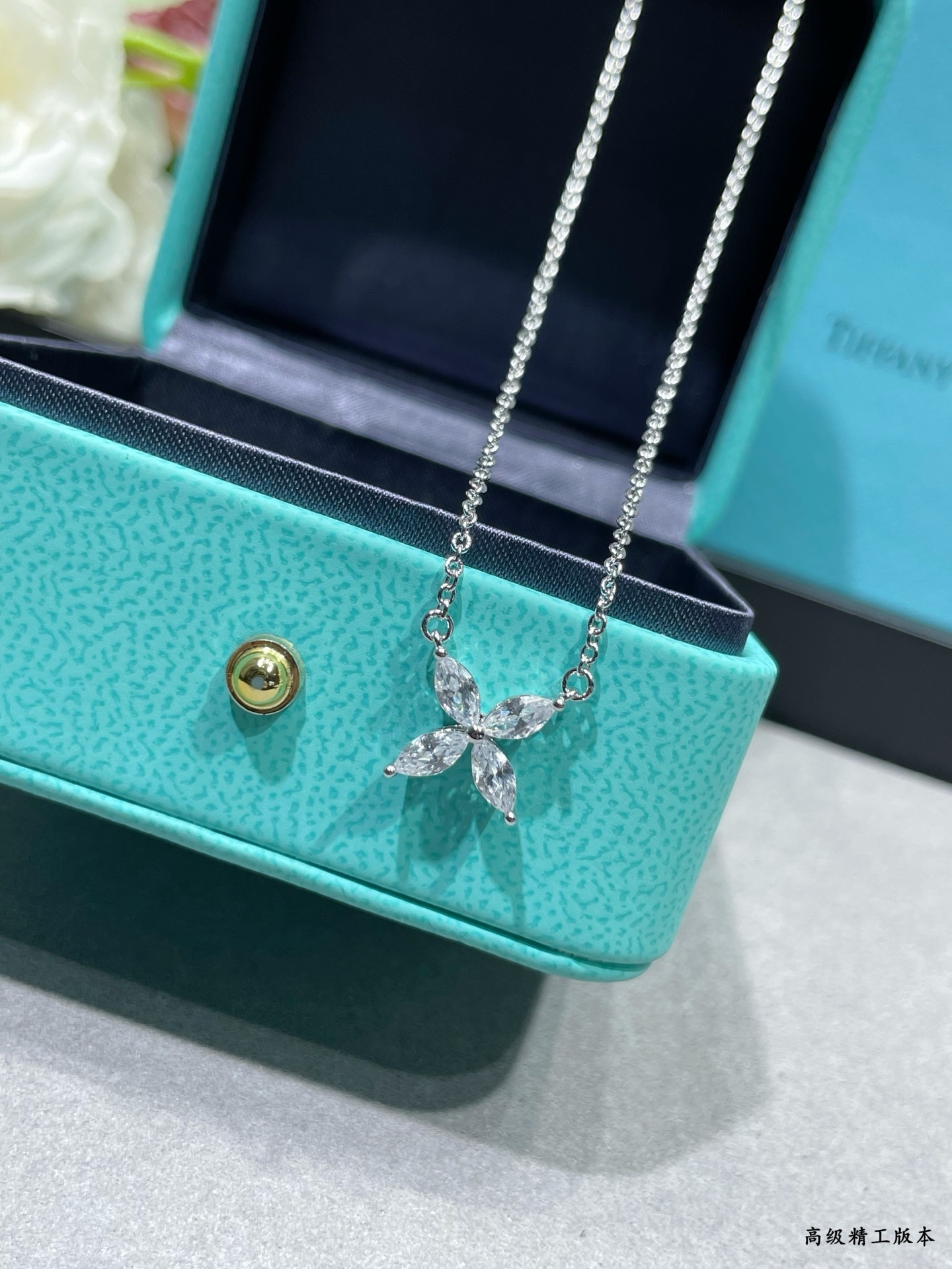 T*f*ny & Co. Victoria Necklace(Length approximately 40 cm)