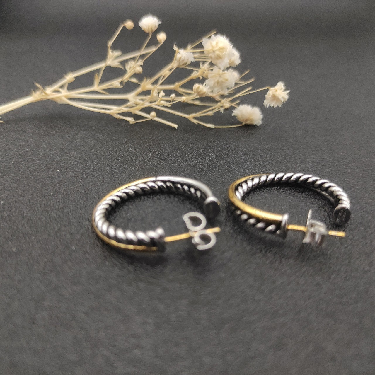 David Yurman lemniscate Earrings(Inner diameter about 2cm)