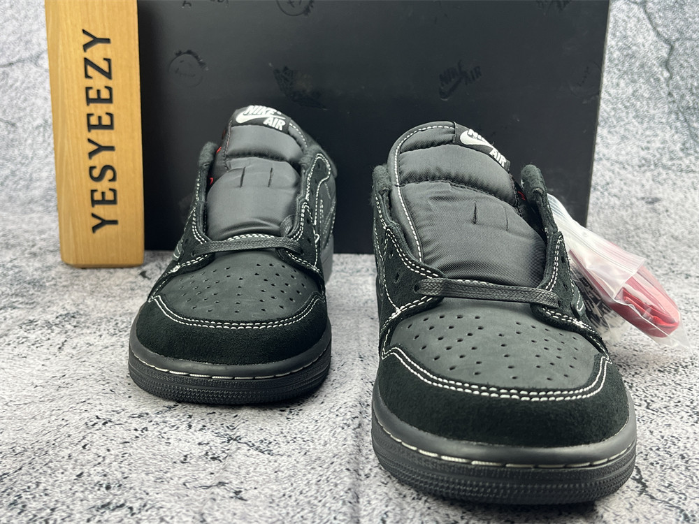 UA TRAVIS SCOTT X AIR JORDAN 1 LOW OG SP 