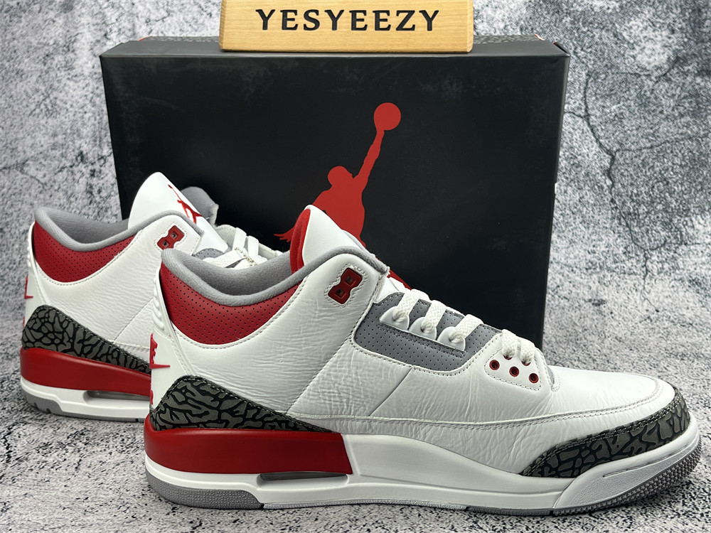 UA AIR JORDAN 3 RETRO 