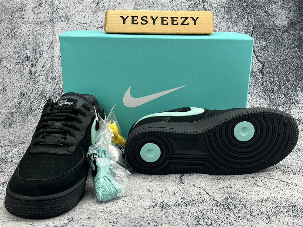 UA TIFFANY & CO. X AIR FORCE 1 LOW