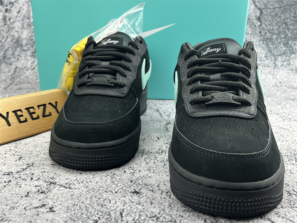 UA TIFFANY & CO. X AIR FORCE 1 LOW