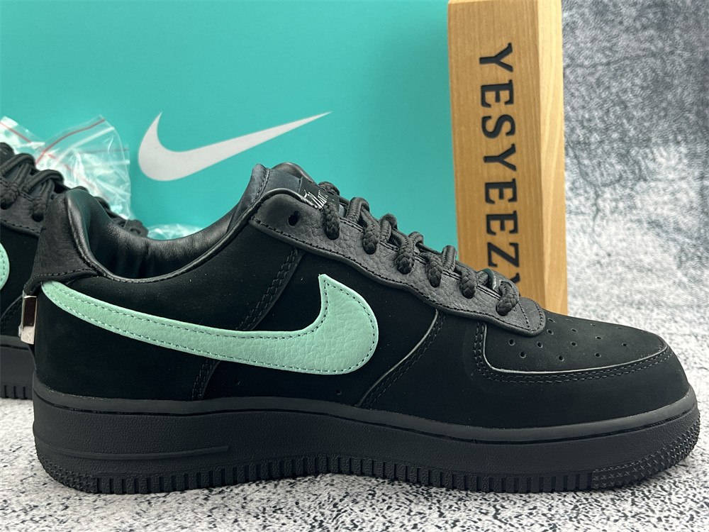 UA TIFFANY & CO. X AIR FORCE 1 LOW