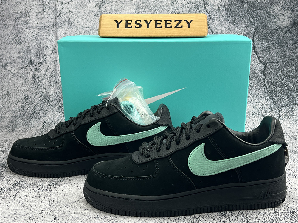 UA TIFFANY & CO. X AIR FORCE 1 LOW