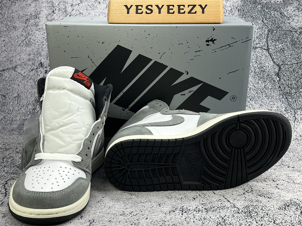 UA AIR JORDAN 1 RETRO HIGH OG 