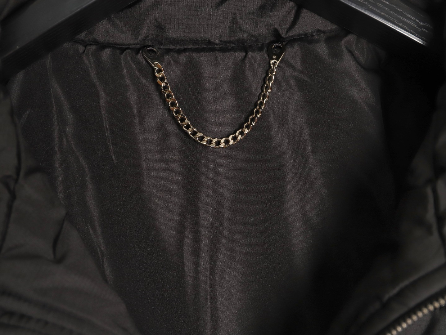 L0vis Vvtt0n 25FW Padded jacket