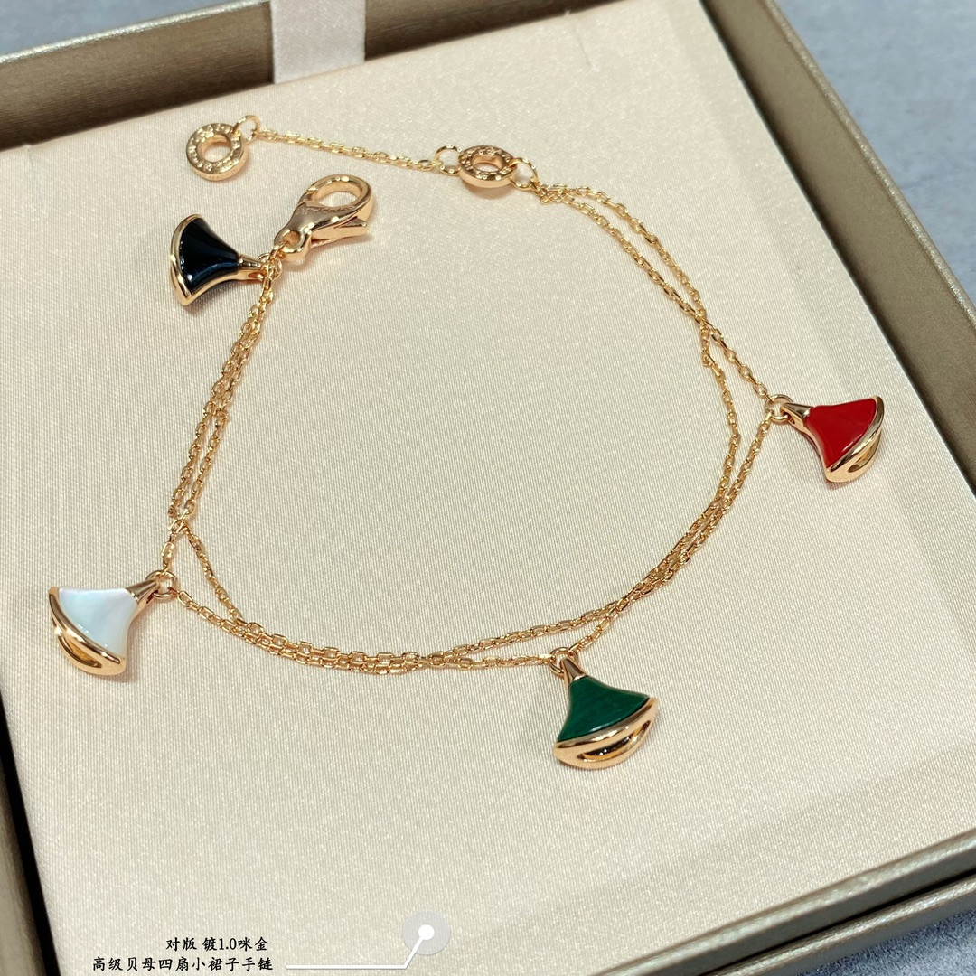 Bv1g*ai Four mini skirts Bracelet