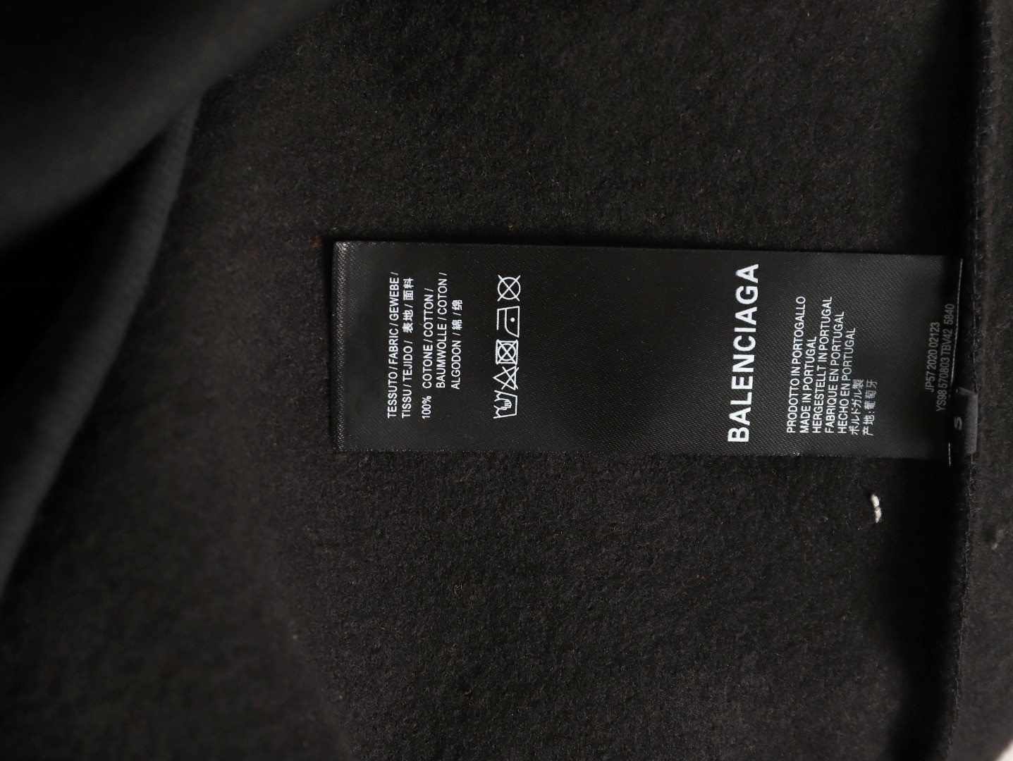 Ba1en*iaga 25FW Plush Hoodies