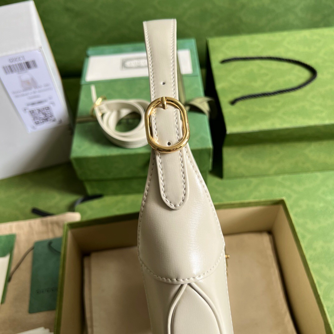 Gvc*1 JACKIE SMALL SHOULDER BAG Ivory 10.8"W x 7.5"H x 1.6"D