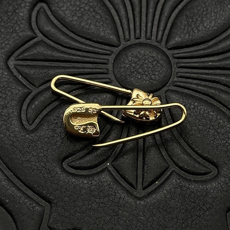 Ch*0me He**ts Earrings