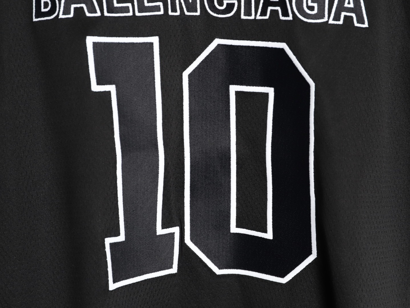 Balenciaga Long-sleeved T-shirt