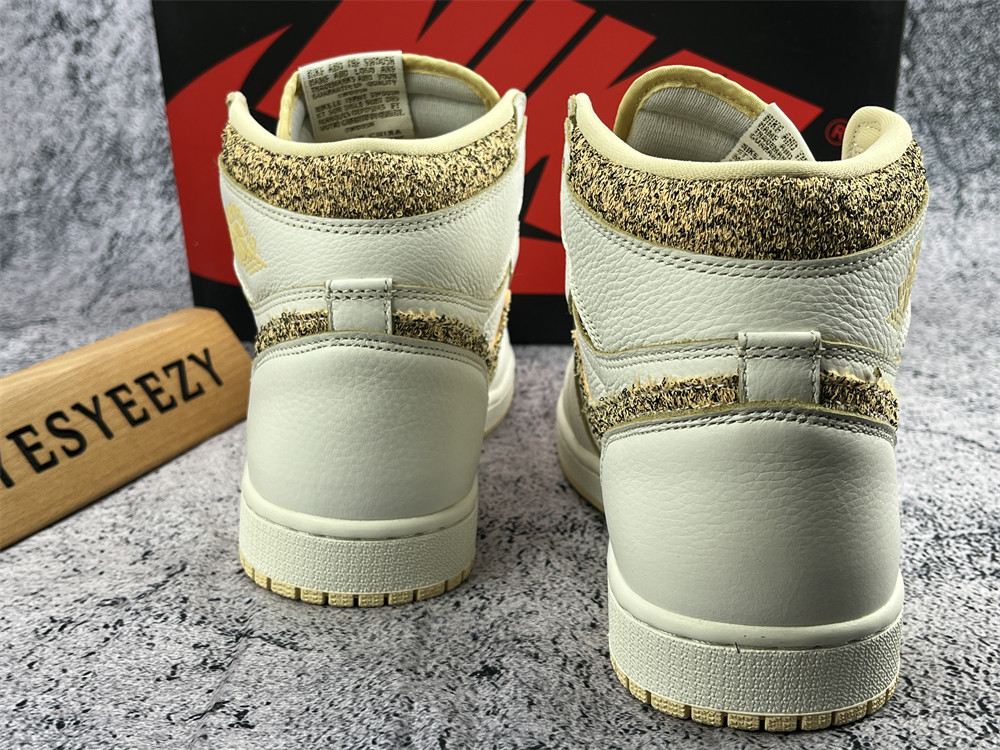 UA AIR JORDAN 1 RETRO HIGH OG 