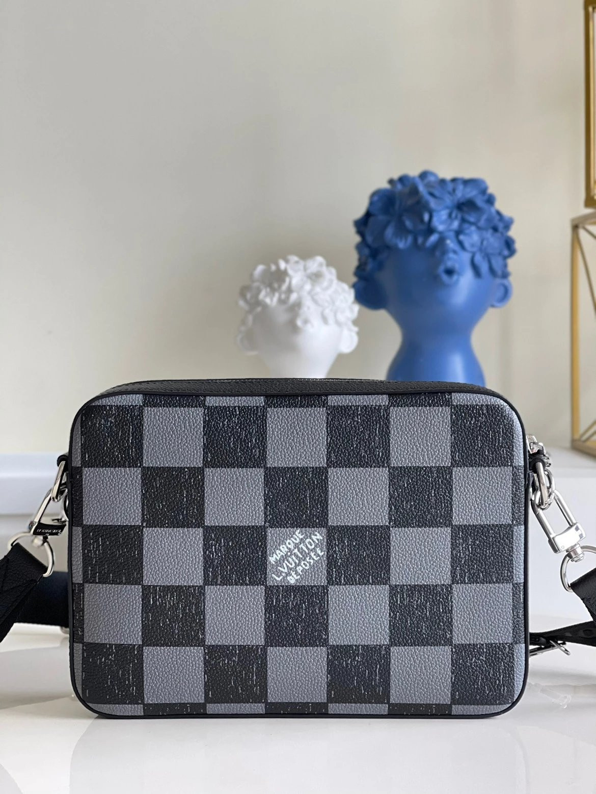 LV TRIO MESSENGER N80401