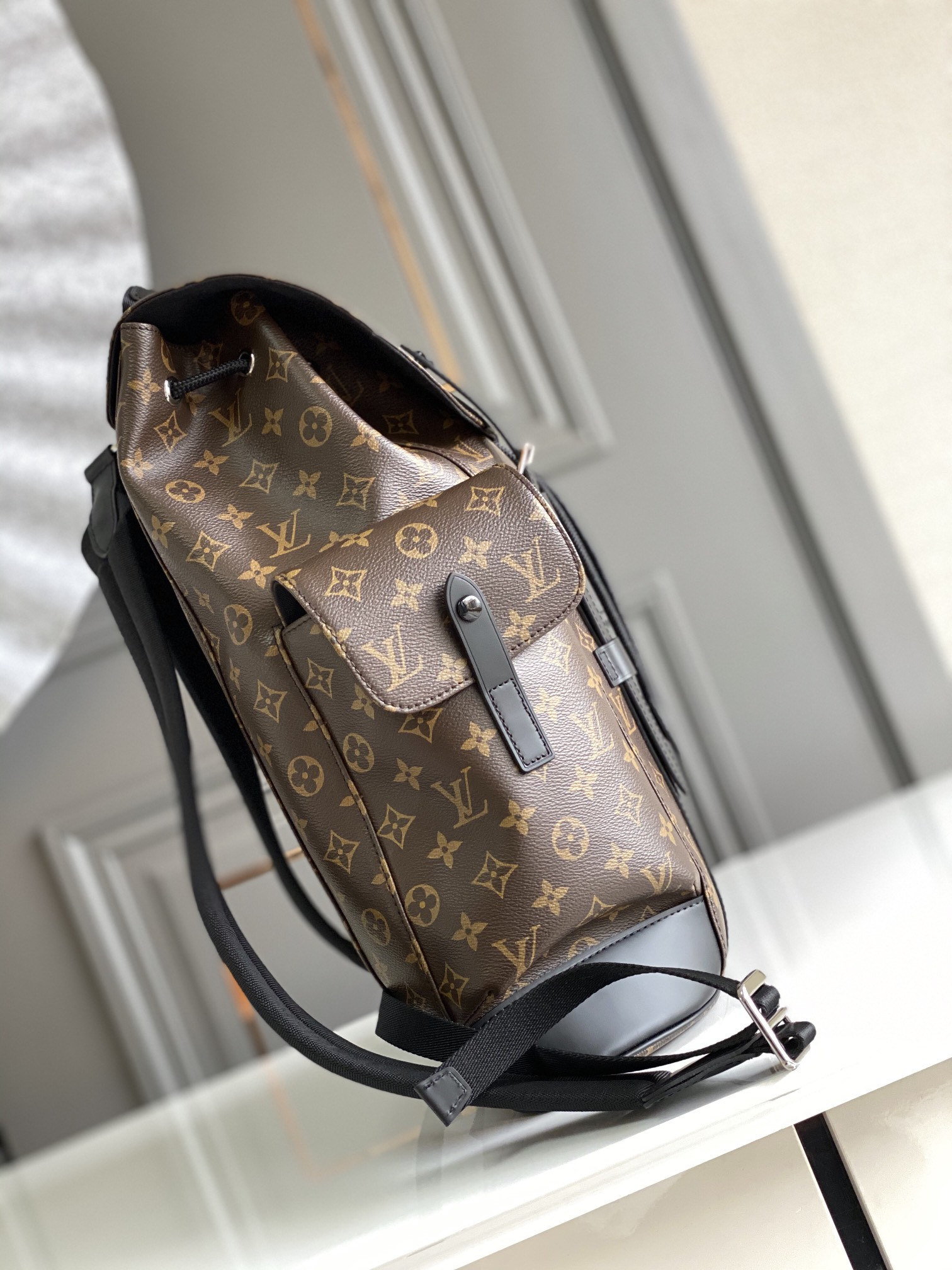 LV CHRISTOPHER PM M43735
