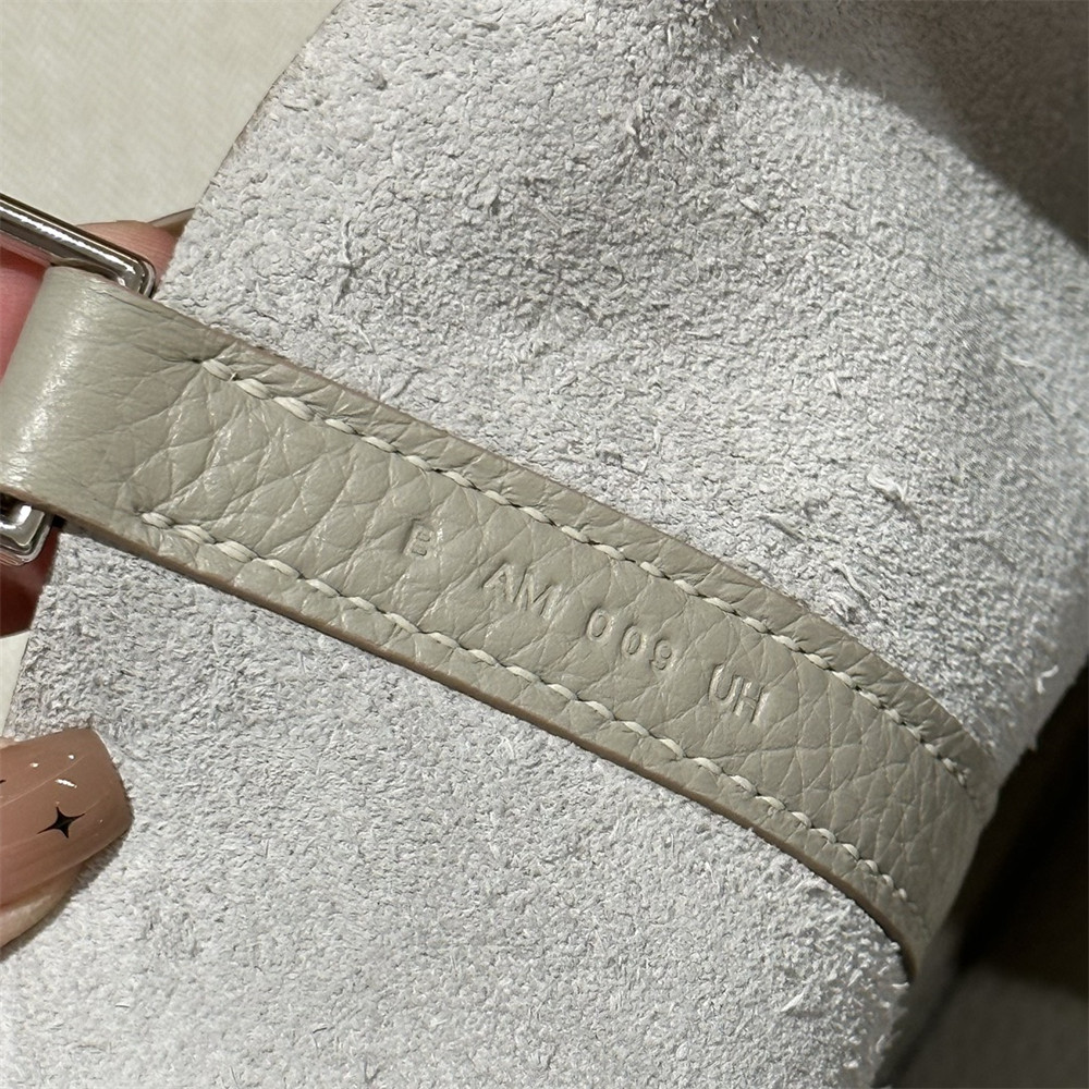 H**me5 Picotin 18cm Glacier White without original box