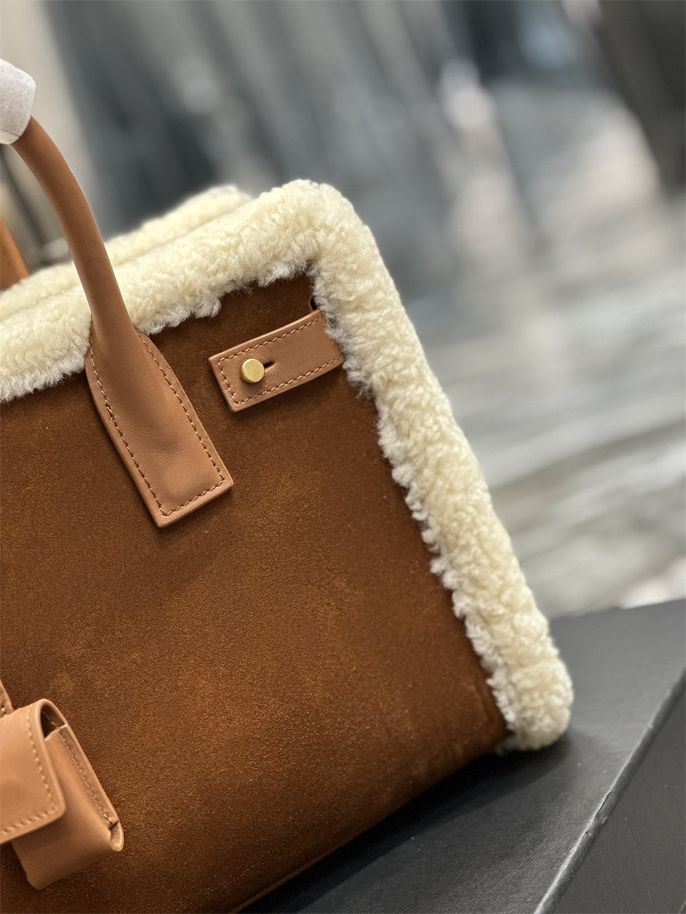 Y51 SAC DE JOUR S*pPLE NANO IN SUEDE AND SHEARLING DARK CIGAR AND NATURAL BEIGE