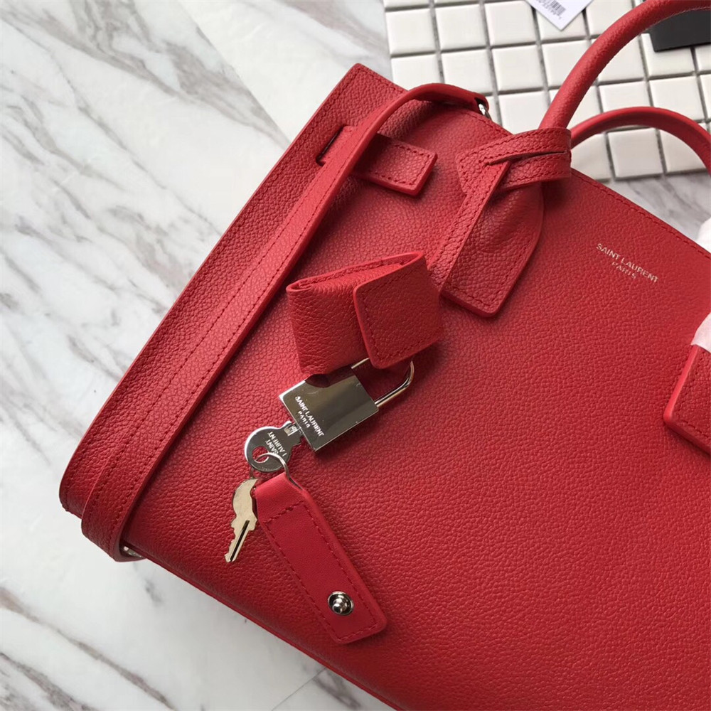 Y51 SAC DE JOUR BABY IN GRAINED LEATHER SHINY RED