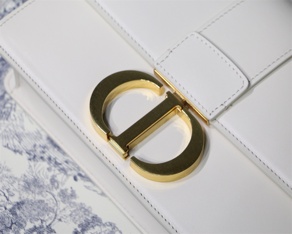 D10r 30 MONTAIGNE CHAIN BAG WHITE