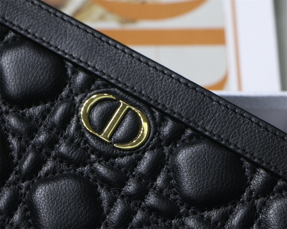 D10r CARO ZIPPED POUCH WITH CHAIN Black S*pple Cannage Calfskin 19 x 14 x 4.5 cm