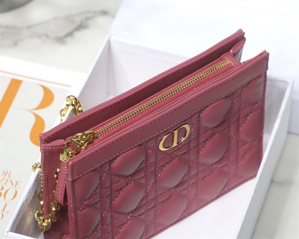 D10r CARO ZIPPED POUCH WITH CHAIN Red S*pple Cannage Calfskin 19 x 14 x 4.5 cm