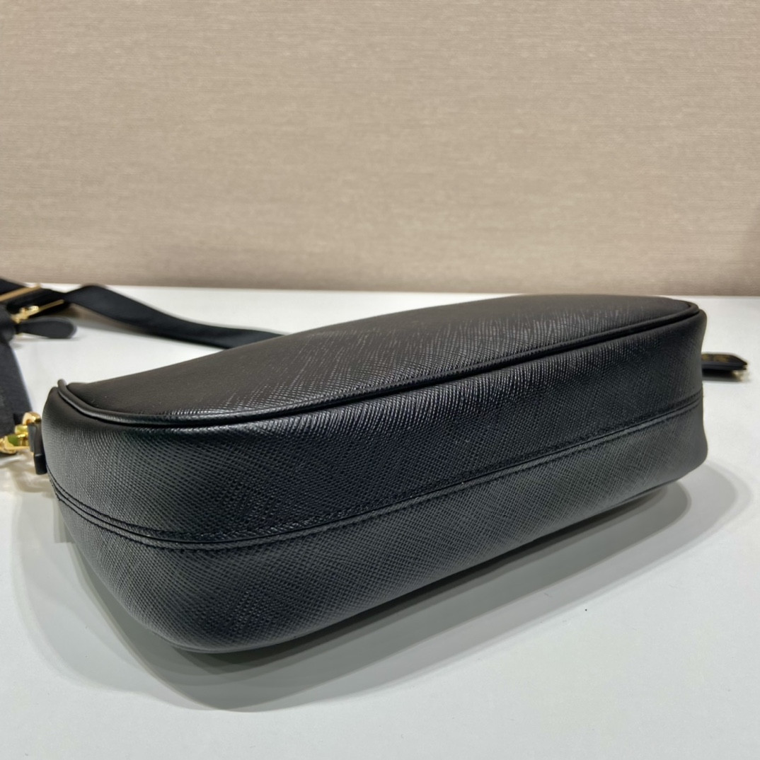 Pra*a Re-Edition 2005 Saffiano leather bag Black