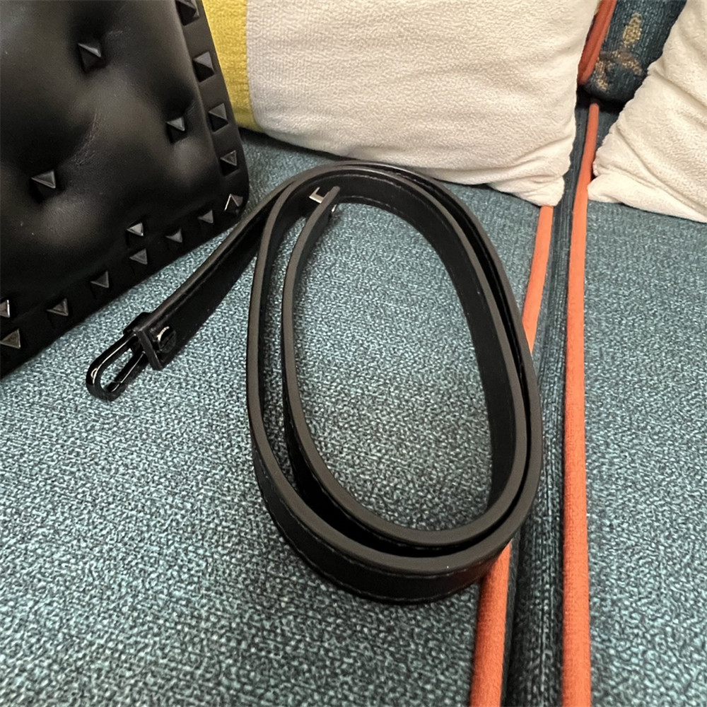 Va1e*ntin0 GARAVANI SMALL ROCKSTUD PADDED NAPPA HANDBAG BLACK