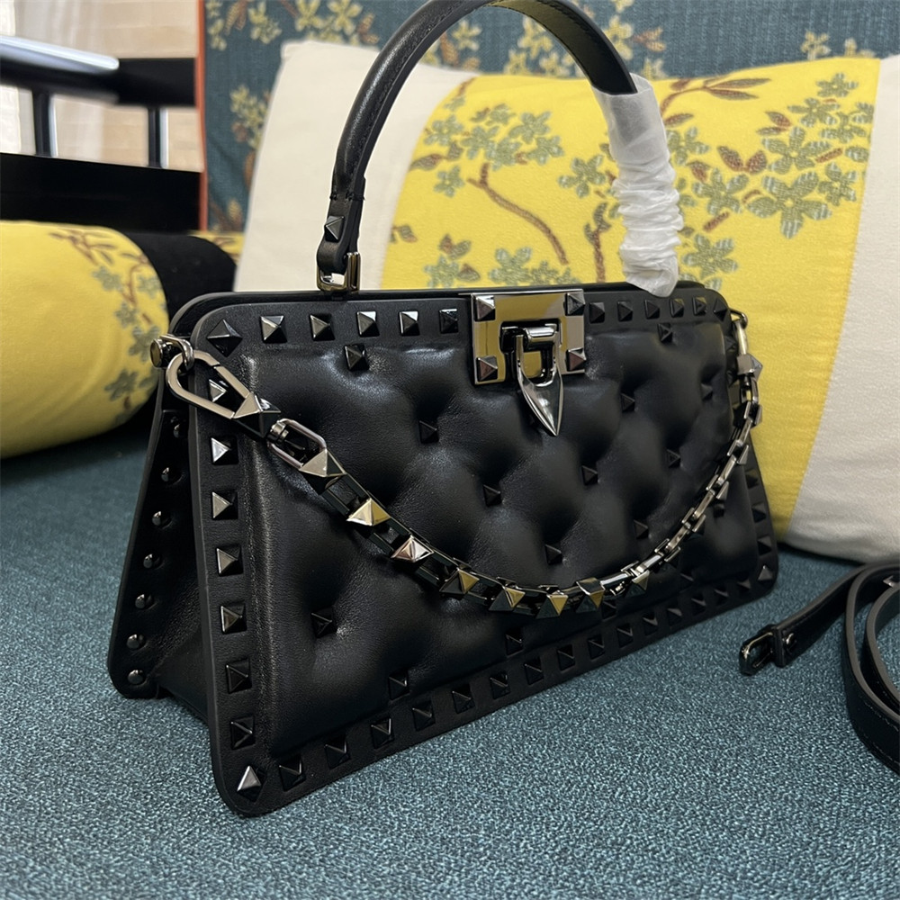 Va1e*ntin0 GARAVANI ROCKSTUD PADDED NAPPA HANDBAG BLACK