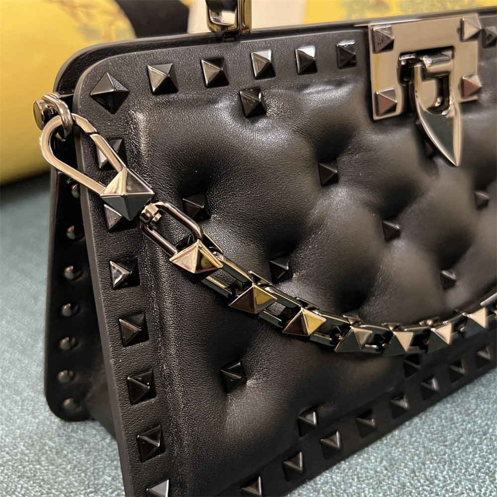 Va1e*ntin0 GARAVANI ROCKSTUD PADDED NAPPA HANDBAG BLACK