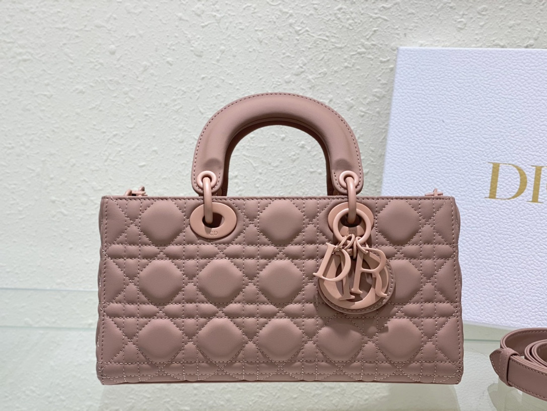 D10r SMALL LADY D-JOY BAG Ultramatte Pink Cannage Calfskin
