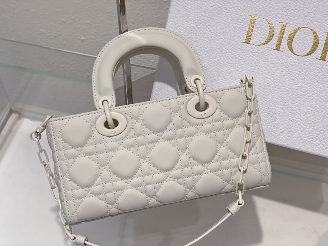 D10r SMALL LADY D-JOY BAG Ultramatte White Cannage Calfskin