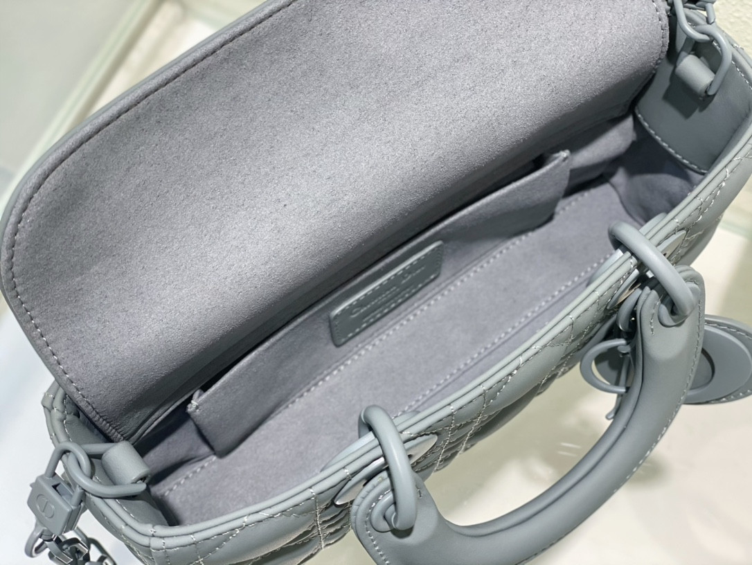 D10r SMALL LADY D-JOY BAG Ultramatte Grey Cannage Calfskin