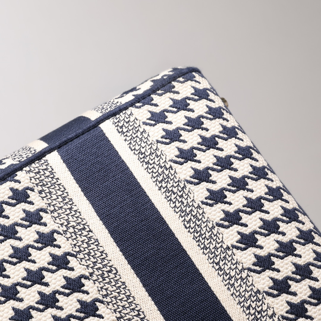 MEDIUM D10r LADY D-LITE BAG  24 x 20 x 11 cm