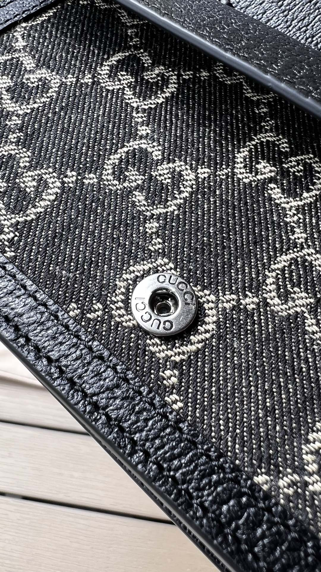 Gvc*1 DIONYSUS GG Svp*me S*pER MINI BAG 6.5"Wx3.9"Hx1.6"D