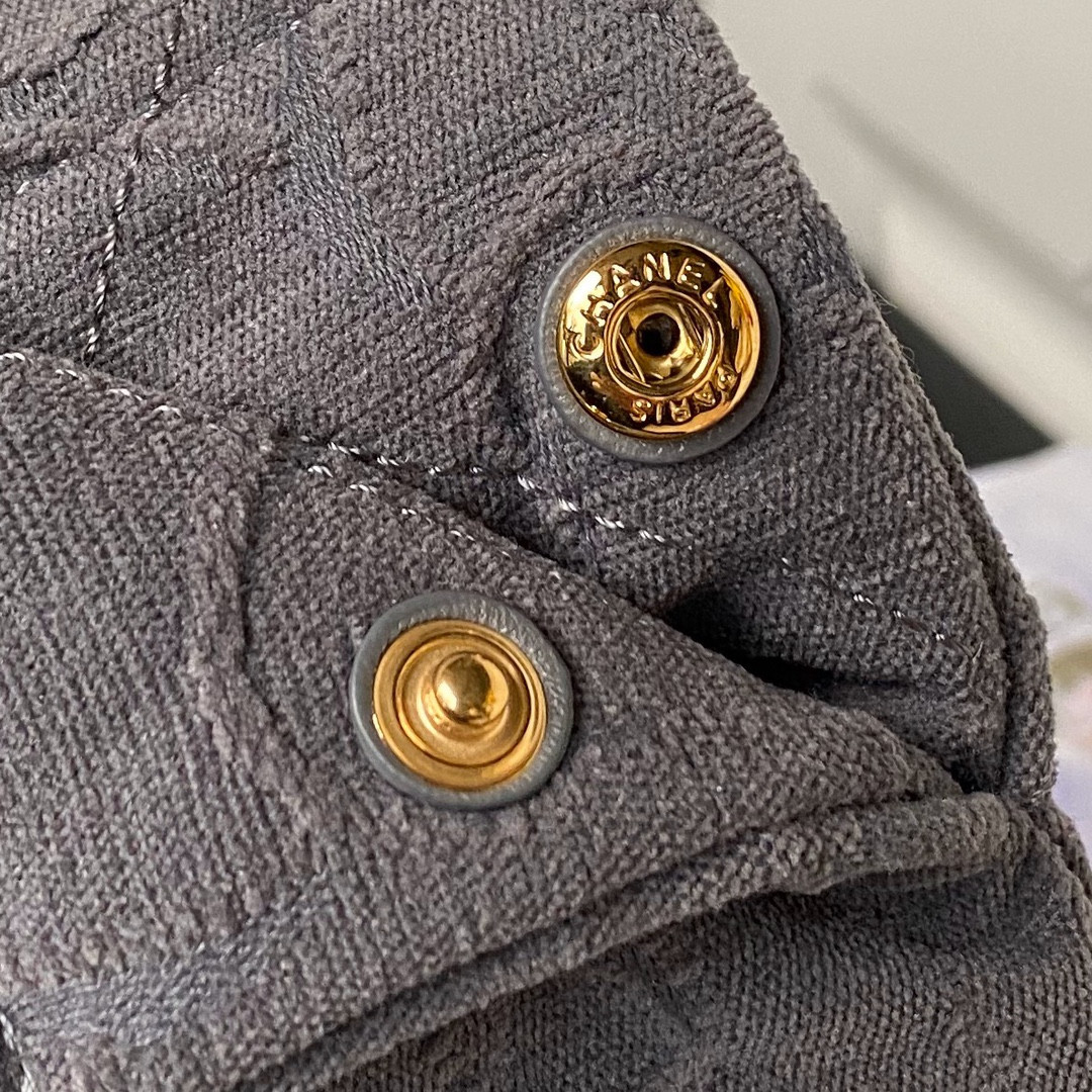 Ch**el 22 HANDBAG velvet GREY 15.2×16.4×3.1 in