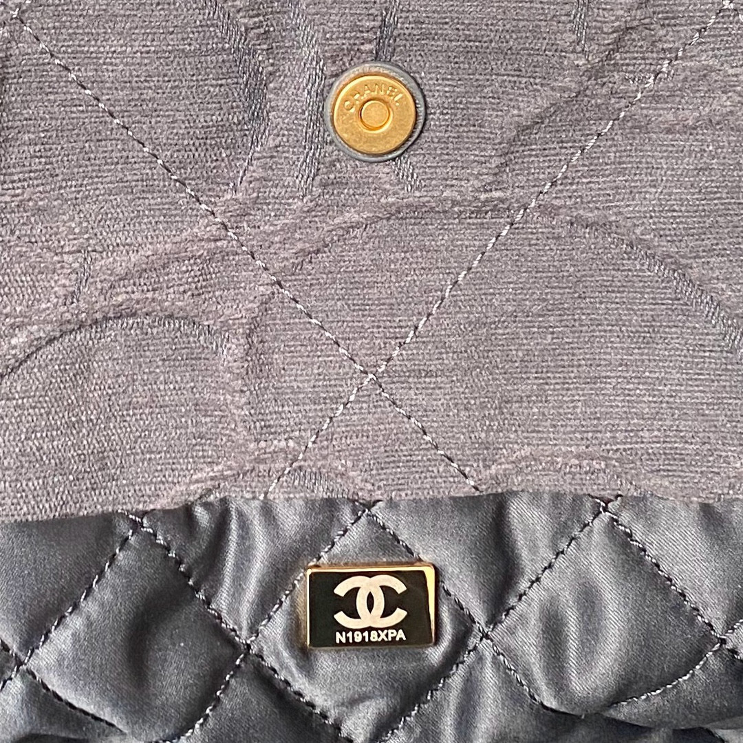 Ch**el 22 HANDBAG velvet GREY 15.2×16.4×3.1 in