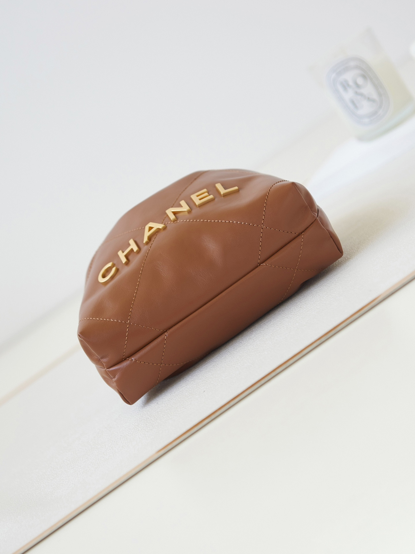 Ch**el 22 MINI HANDBAG Shiny Calfskin Brown 7.8 × 7.4 × 2.3 in