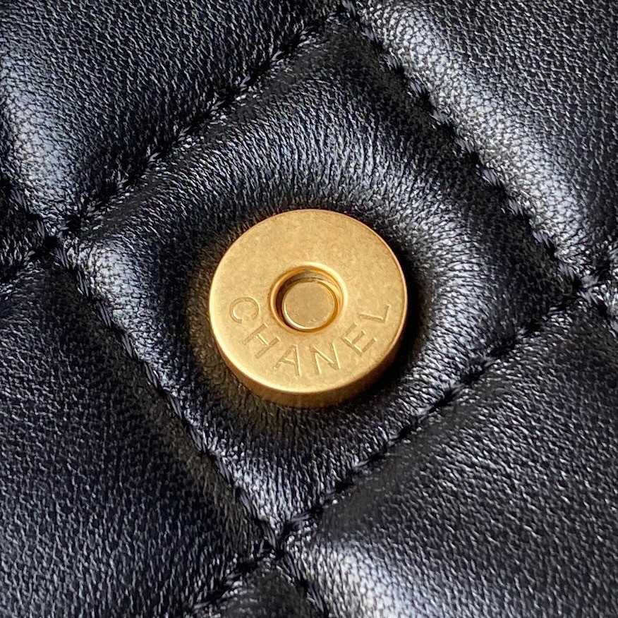 Ch**el BAGUETTE BAG BLACK 17.5×20×5cm