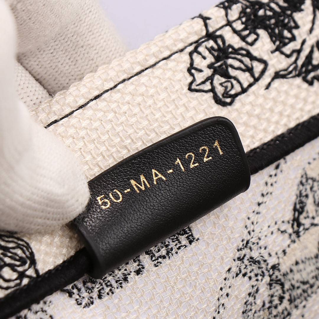 Medium D10r Book Tote De Jouy Zodiac 14 x 11 x 6.5 inches